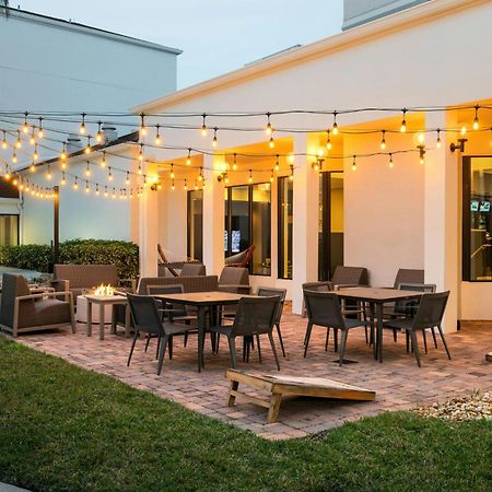 Hotel Courtyard Melbourne West Esterno foto